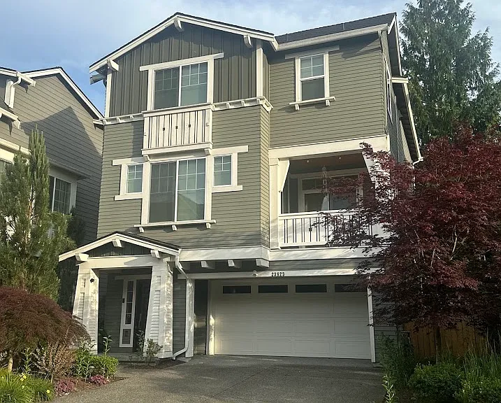 23823 SE 45th Pl — Photo 1