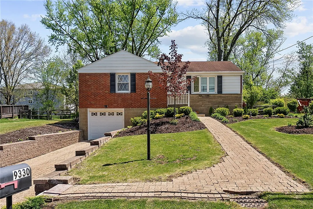 9330 Aldenford Dr photo 1