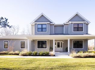 242 Maple Ln, Greenport, NY 11944