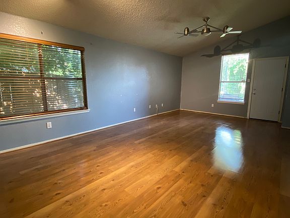 3rd image of 2310 Tracey Ann Ln