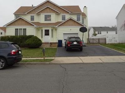 53 Princess Dr, North Brunswick, NJ, 08902