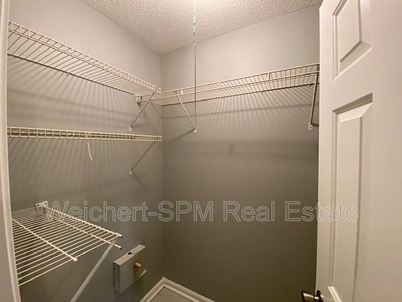 2nd image of 5508 Emerald Hills Dr