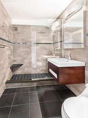 Sold by Sotheby's International Realty | media 18