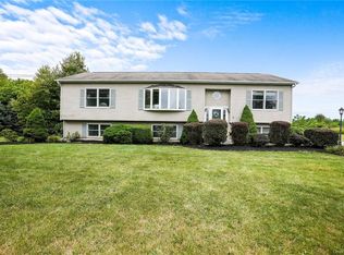 473 Dubois Rd, Shawangunk, NY 12589