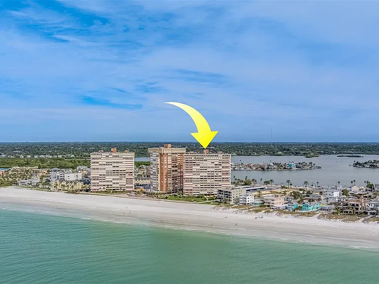 17900 Gulf Blvd #2E — Photo 31