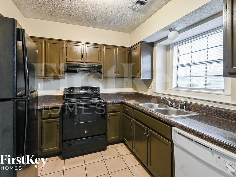 4415 Sunnyslope Dr — Photo 5