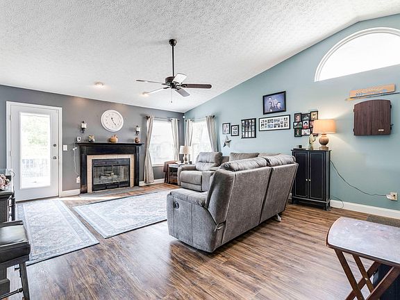 2nd image of 7275 Arborlee Dr