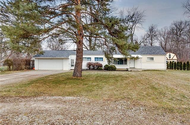 1st image of 28606 Clarita St