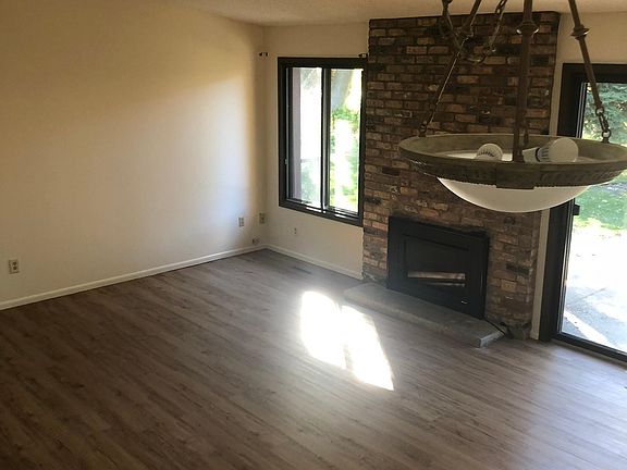 5th image of 1180 Yuma Ln N