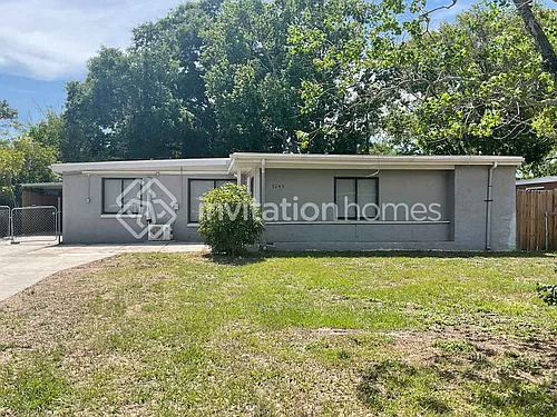 9248 83rd St Photo 1