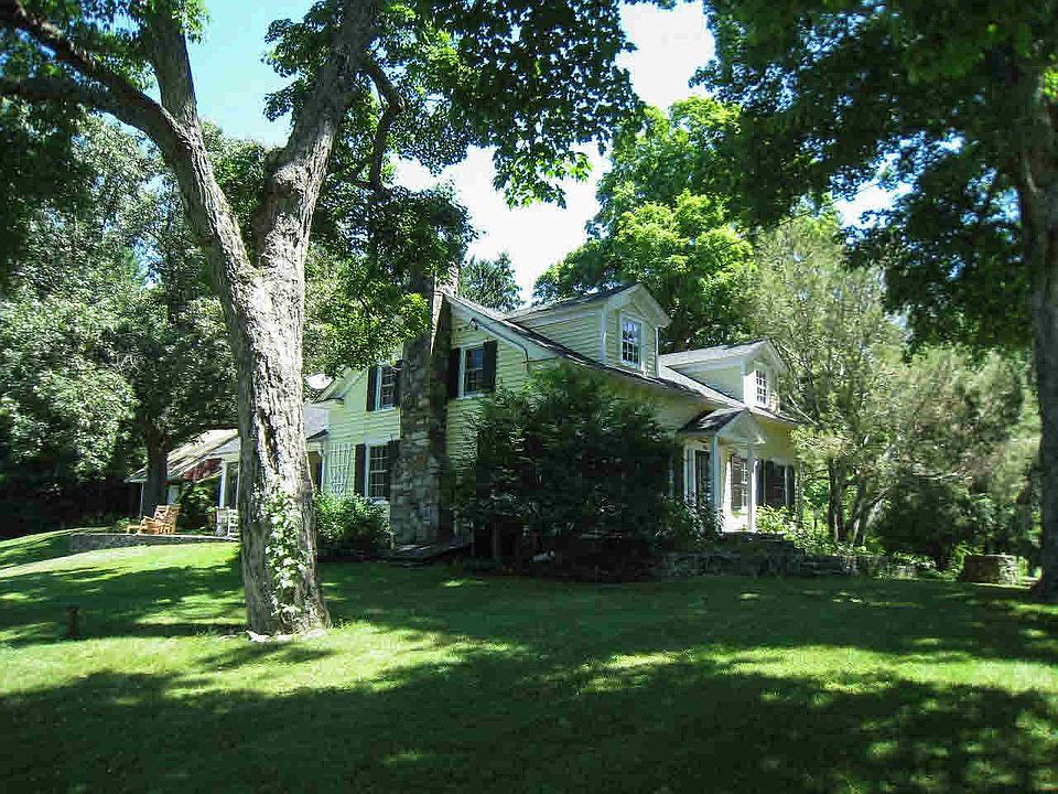 1st image of 71 Ruskey Ln #0