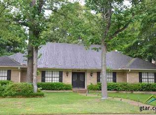 819 Woodland Hills Dr, Tyler, TX 75701