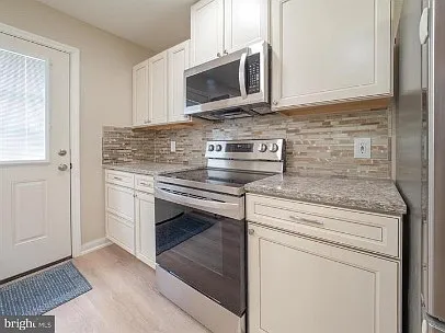 314 Elmwood Dr — Photo 9
