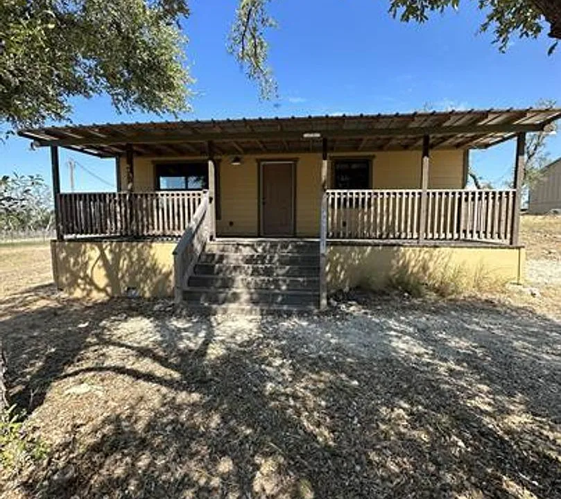 79 Hill Country
