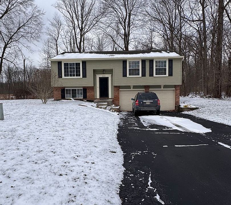 1st image of 300 Pegotty Ct NE