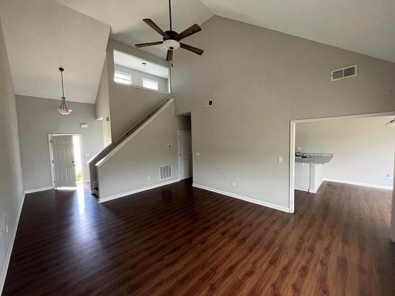 4th image of 304 San Antonio Way