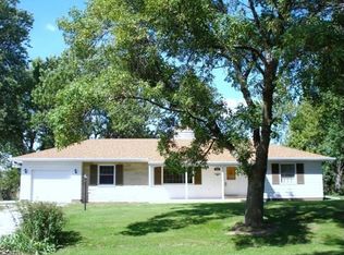 4375 Maple Dr, Galesburg, IL 61401