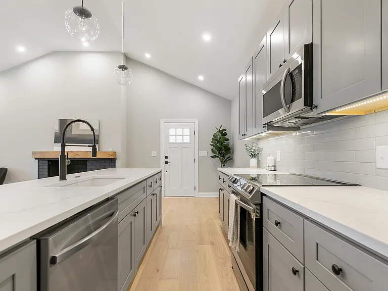 405 Meadowhurst Ln — Photo 24