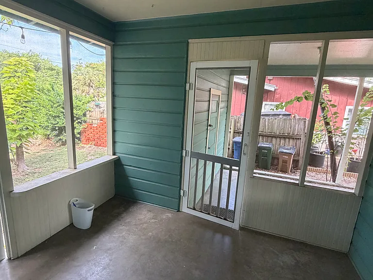1507 Aggie Ln — Photo 4