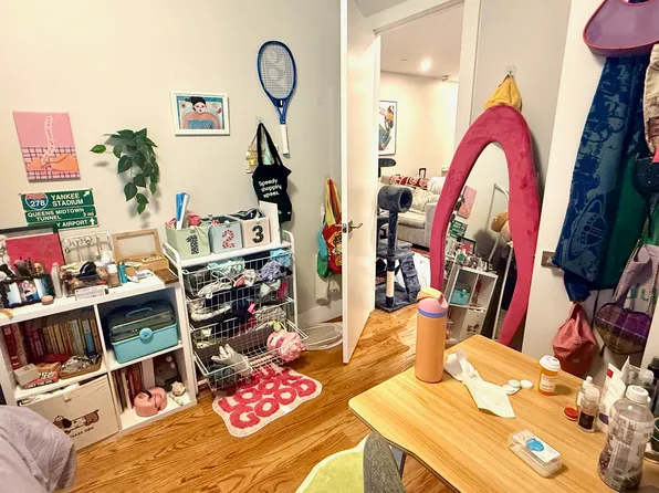 996 Carroll Street image 8 of 17