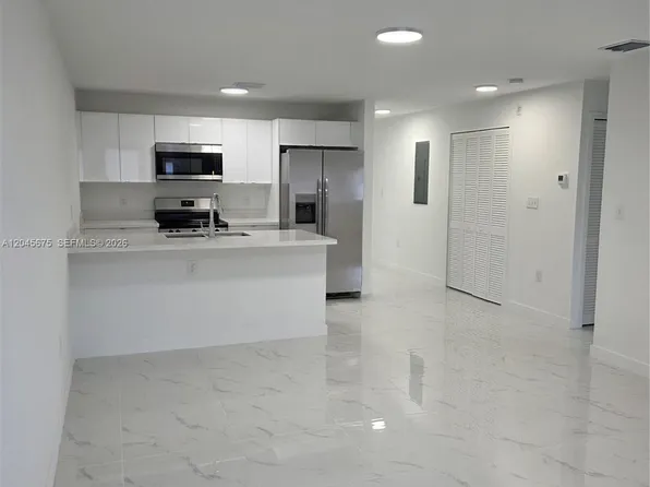 2731 NW 44th St #2731, Miami, FL 33142