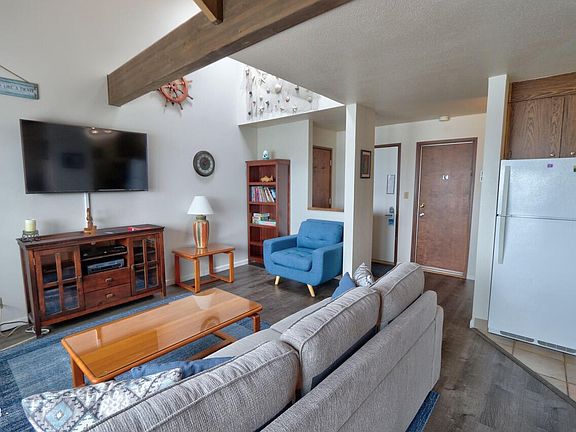 5th image of 1000 SE Bay Blvd Unit 536-636