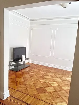 Rented by A P Realty Group NY LTD | media 44