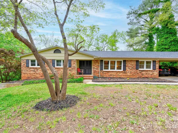 910 Surry Dr, Shelby, NC 28152