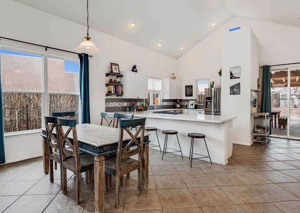 1st image of 7009 Camino Rojo
