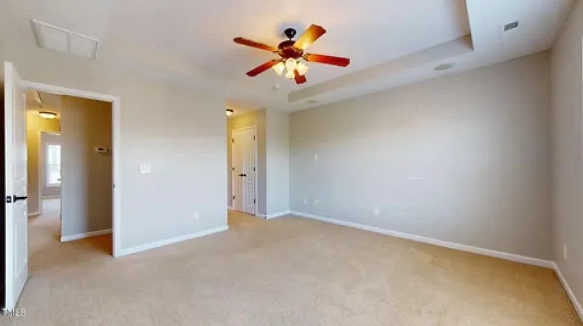 711 Keystone Park Dr — Photo 3
