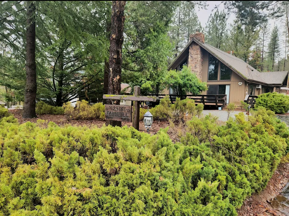 12418 Tannahill Dr