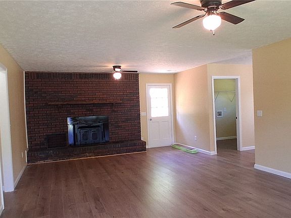 4th image of 1184 County Road 189