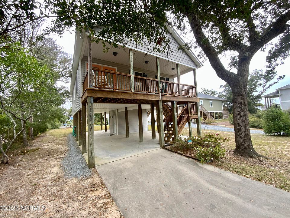 1st image of 110 SE 38th Street
