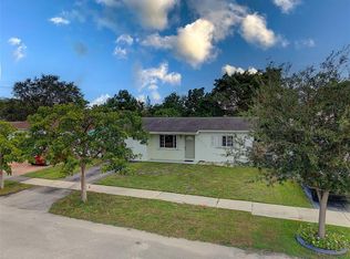 6308 Dawson St, Hollywood, FL 33023