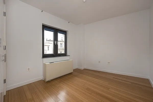 Rented by Bold New York | media 8