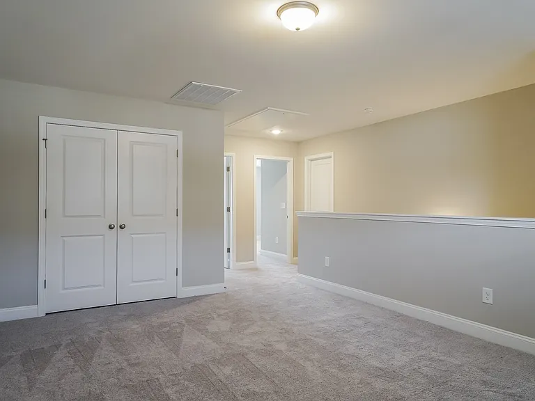 7244 Bellacroft Dr — Photo 9