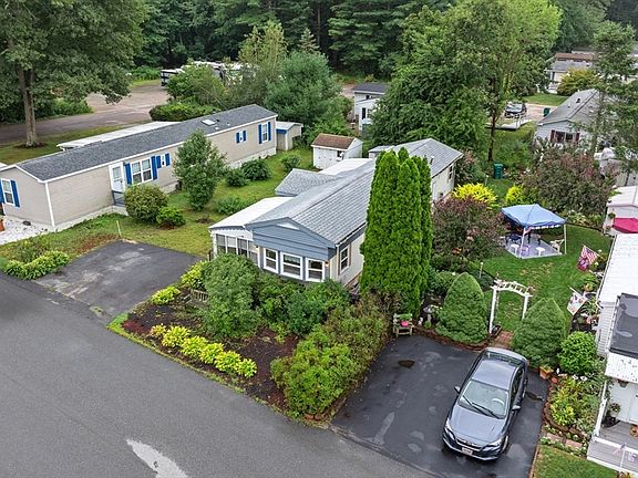 3rd image of 33 Hilltop Rd