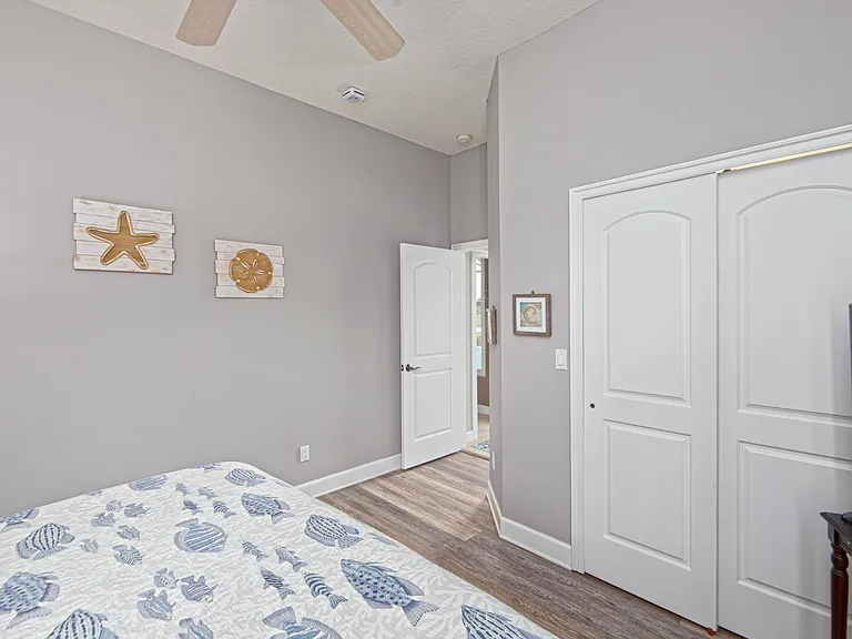 923 SW Grand Reserves Blvd — Photo 39