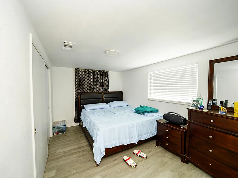 1160 Tarpon Ave — Photo 16