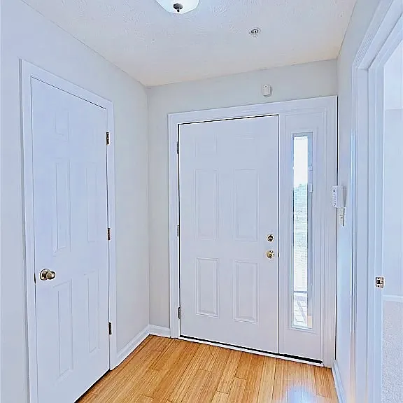 Building Photo - 259 Waterdown Dr #11