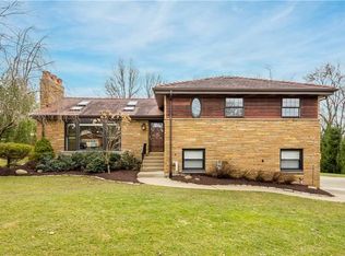 200 Sugar Camp Rd, Venetia, PA 15367