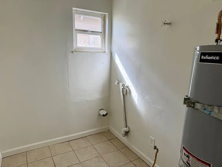422 N Glenn Ave — Photo 11