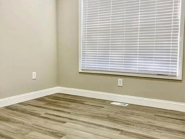 1100 Maid Marian Ln NE — Photo 13