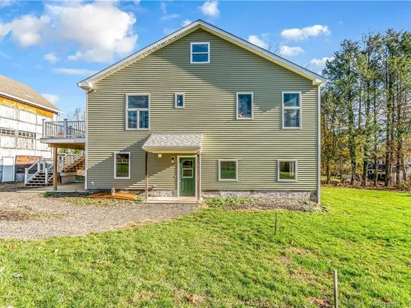 274 Petrose Circle, Orange, CT 06477