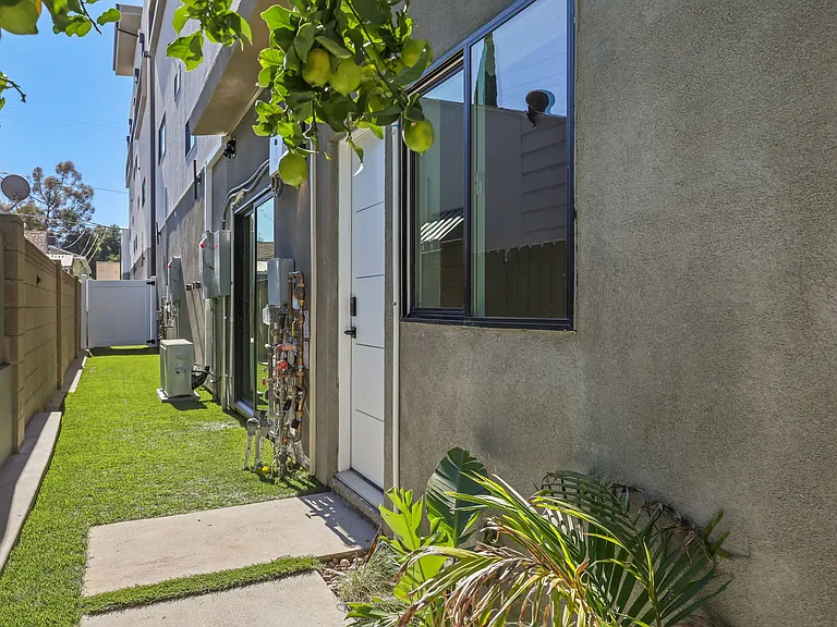 Private and gated small yard space.