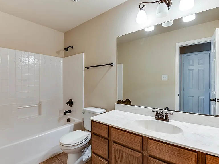 1443 Ravenwood Dr — Photo 19