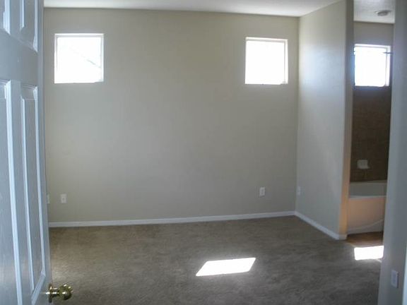 5th image of 3450 Niblick Dr