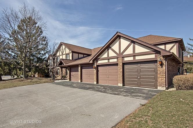 1st image of 1722 Lakecliffe Dr APT C