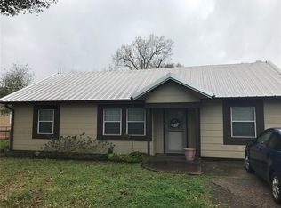 423 Frydek Rd, Sealy, TX 77474