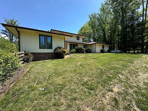 4th image of 21506 Plantation Rd